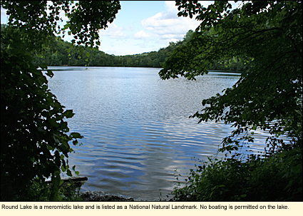 Round Lake in Green Lakes State Park is a meromictic lake and is listed as a National Natural Landmark. No boating is permitted on the lake.